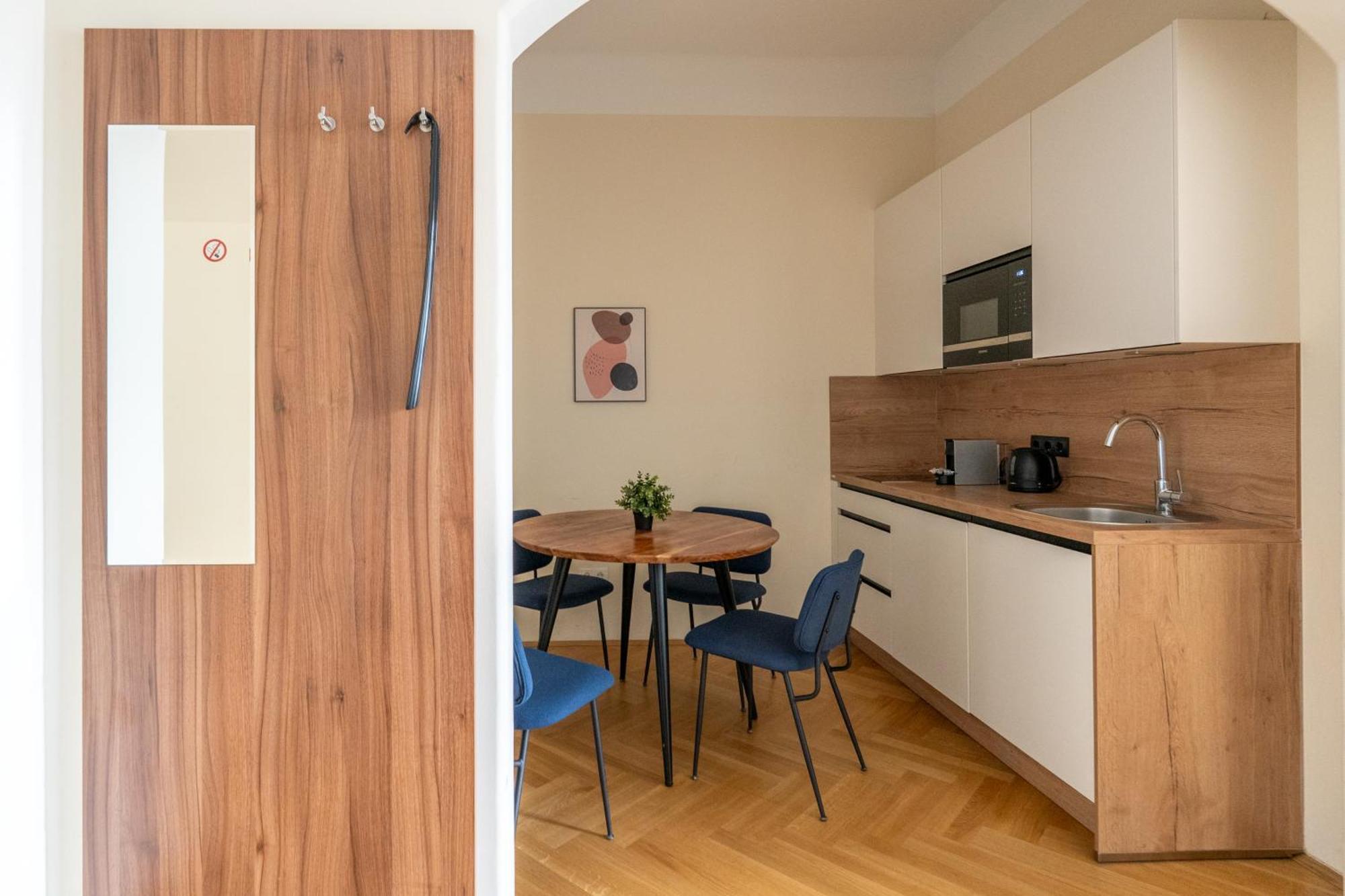 Vienna Stay Apartments Schoenbrunn Viena Exterior foto